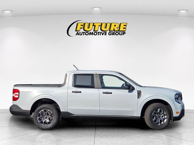 New 2026 Space White Metallic Ford XLT image 33