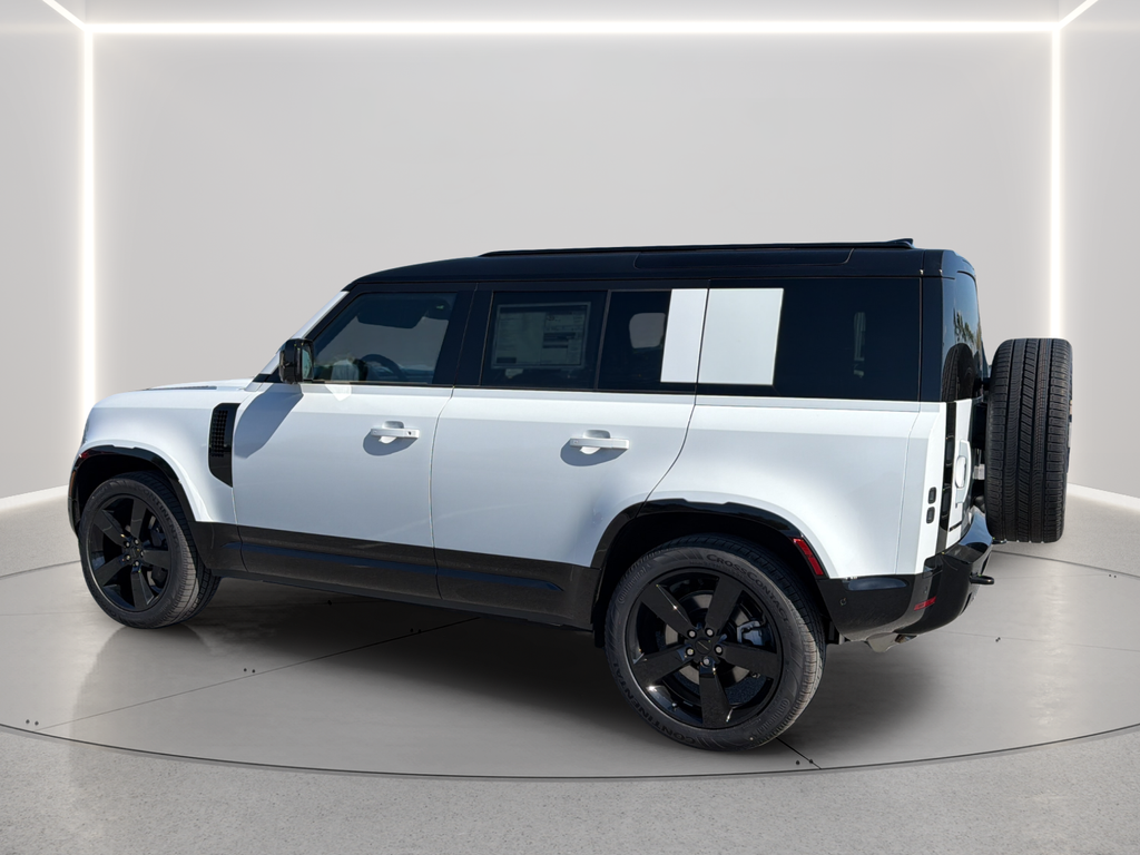 New 2026 Fuji White Land Rover X-Dynamic SE image 14