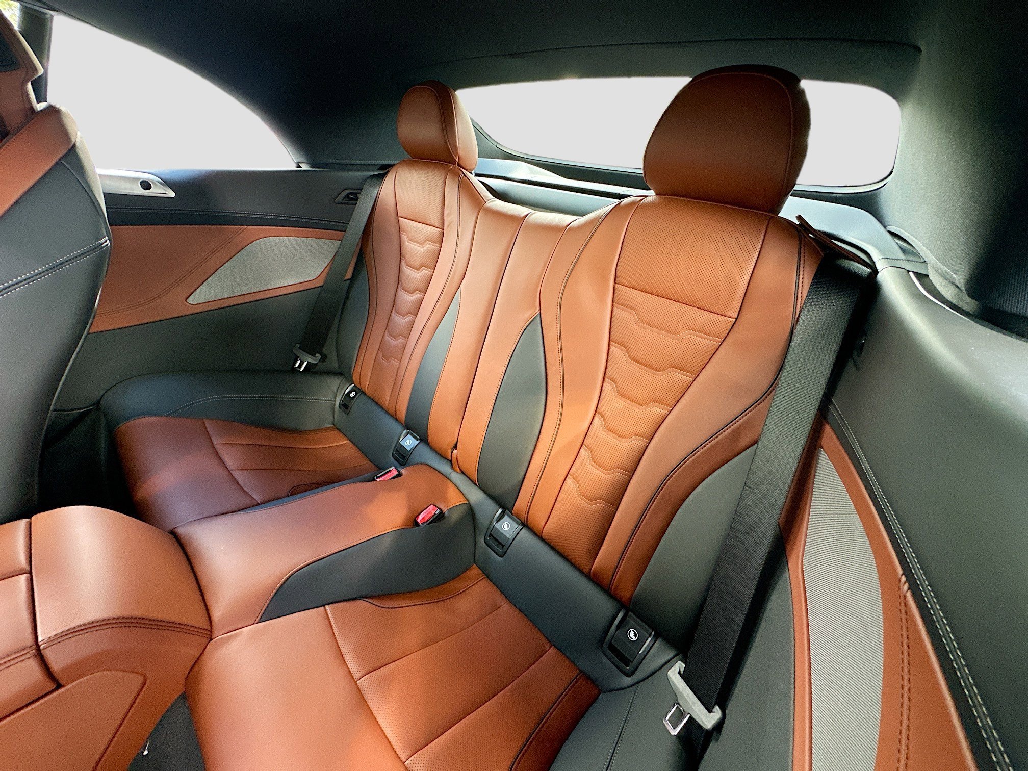 2026 BMW 8 Series 840i - Photo 18