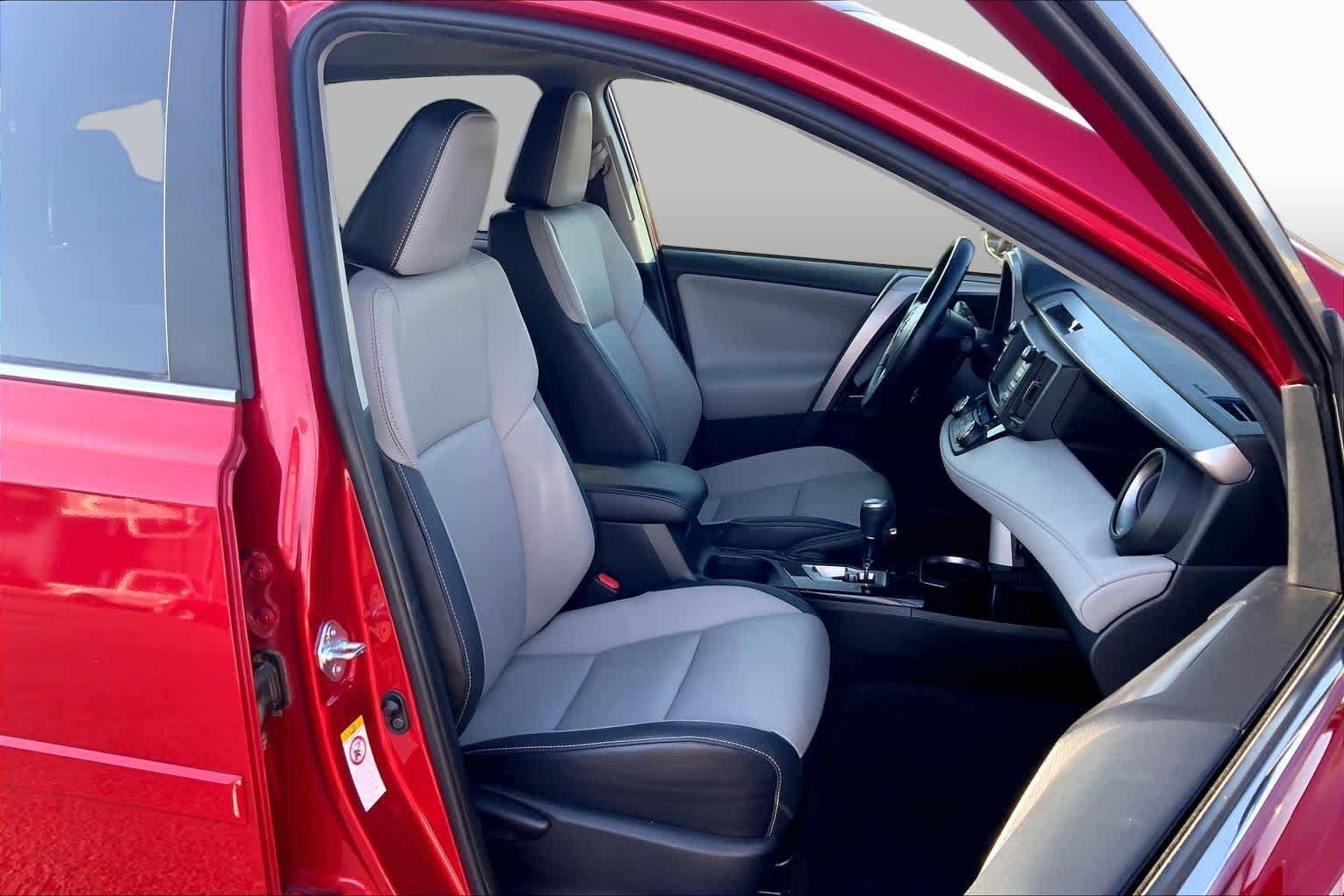 Used 2017 Barcelona Red Metallic Toyota Limited image 9