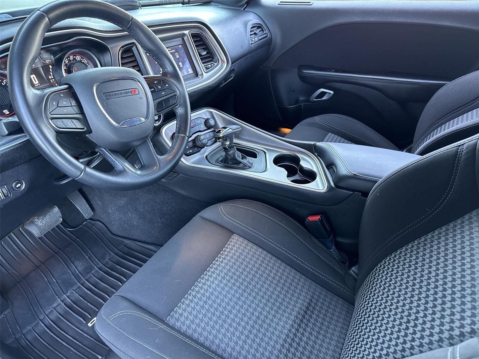 2021 Dodge Challenger SXT - Photo 10