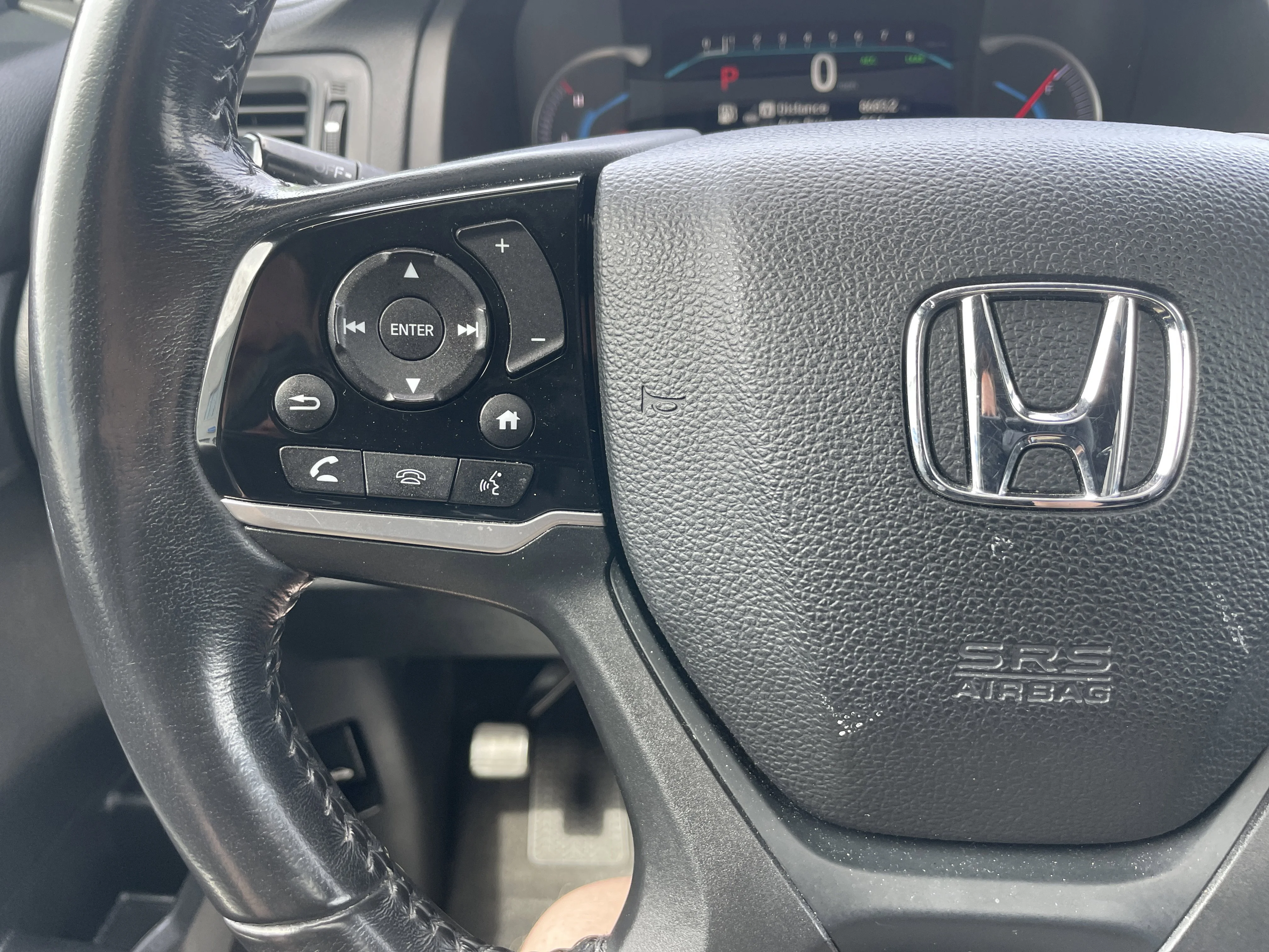 Used 2020 Gray Honda Touring 7-Passenger image 18