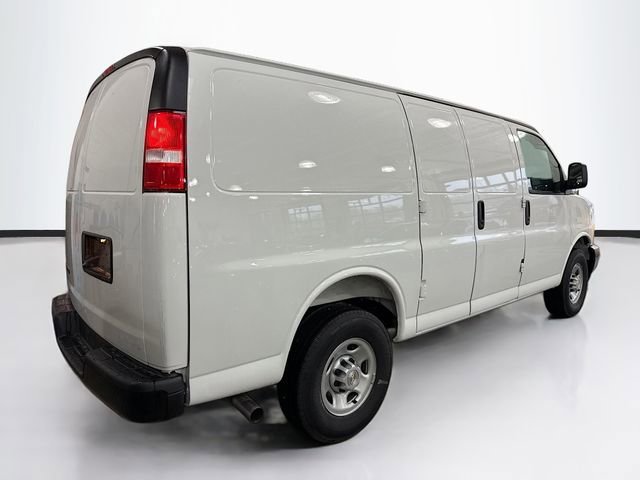 2025 Chevrolet Express Cargo Work Van - Photo 6