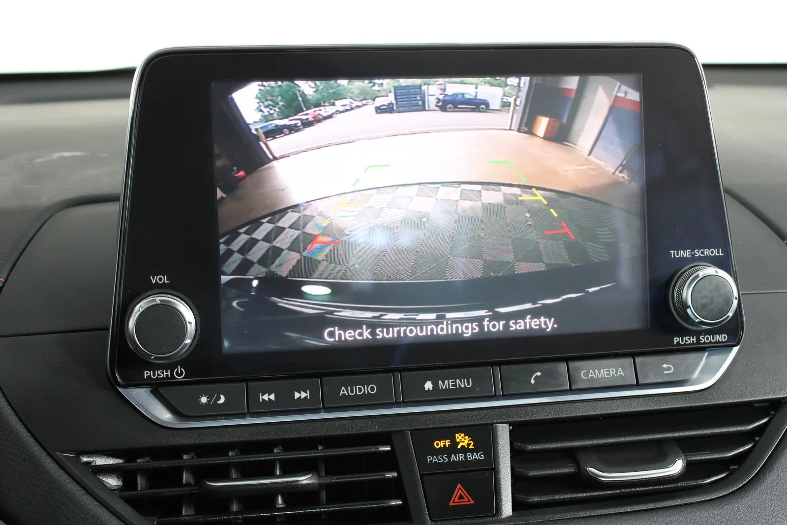 Used 2019 Black Nissan 2.5 SR image 24
