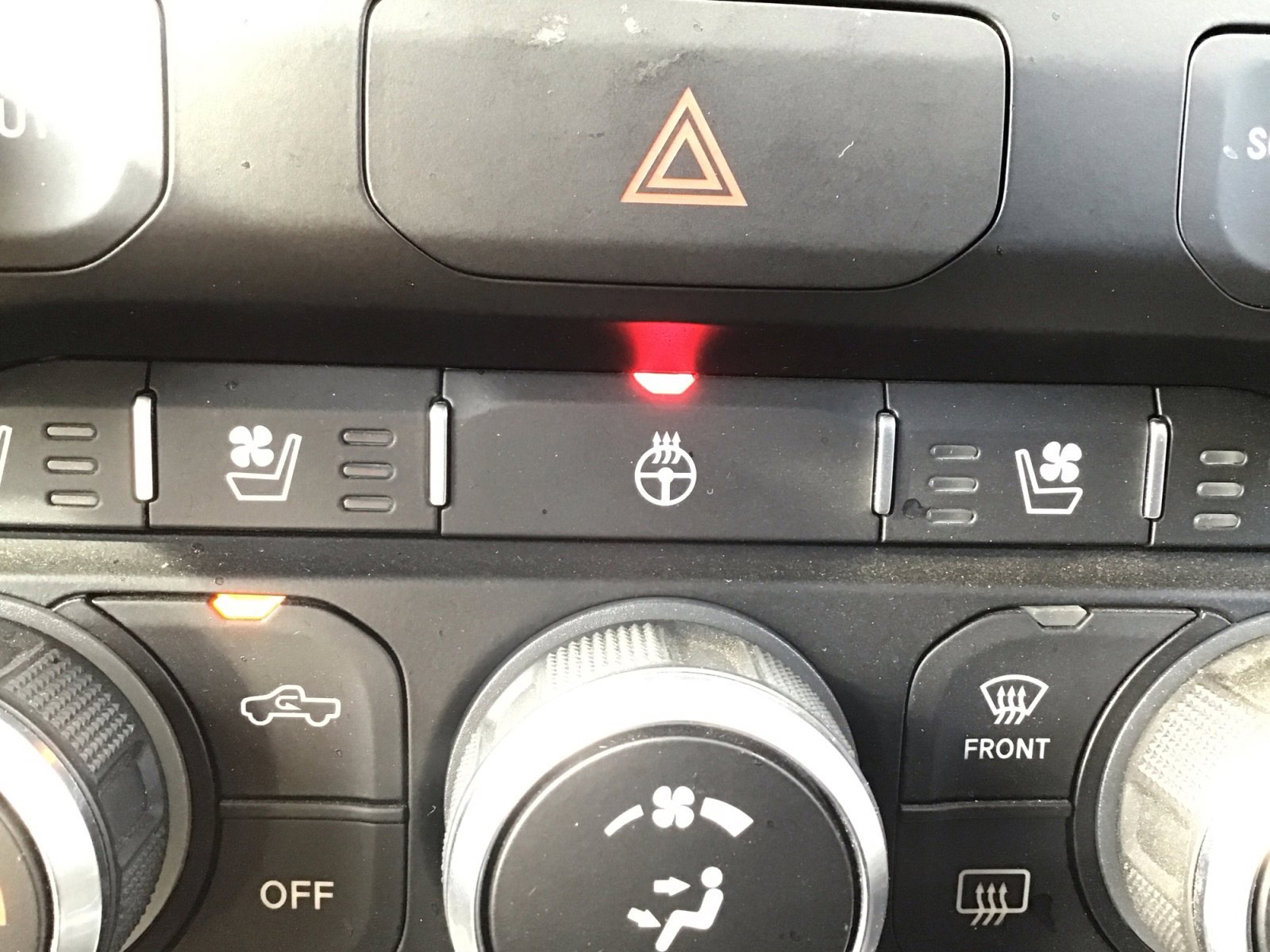 Used 2020 Delmonico Red Pearlcoat Ram Laramie image 24