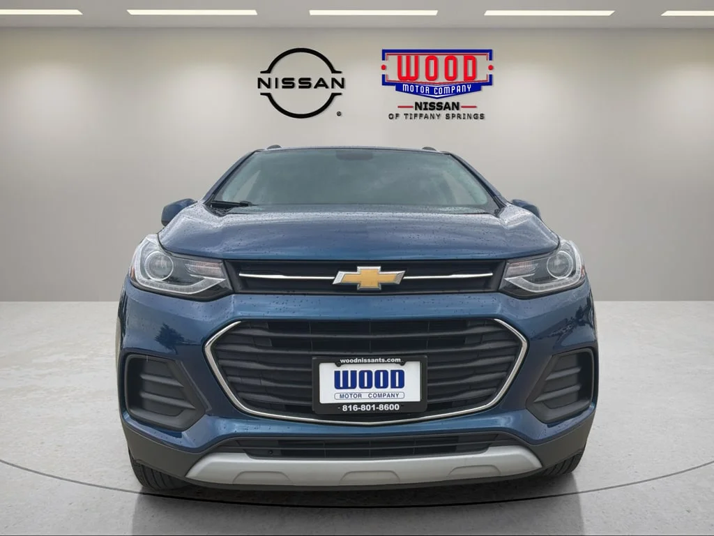 Used 2020 Pacific Blue Metallic Chevrolet LT image 6