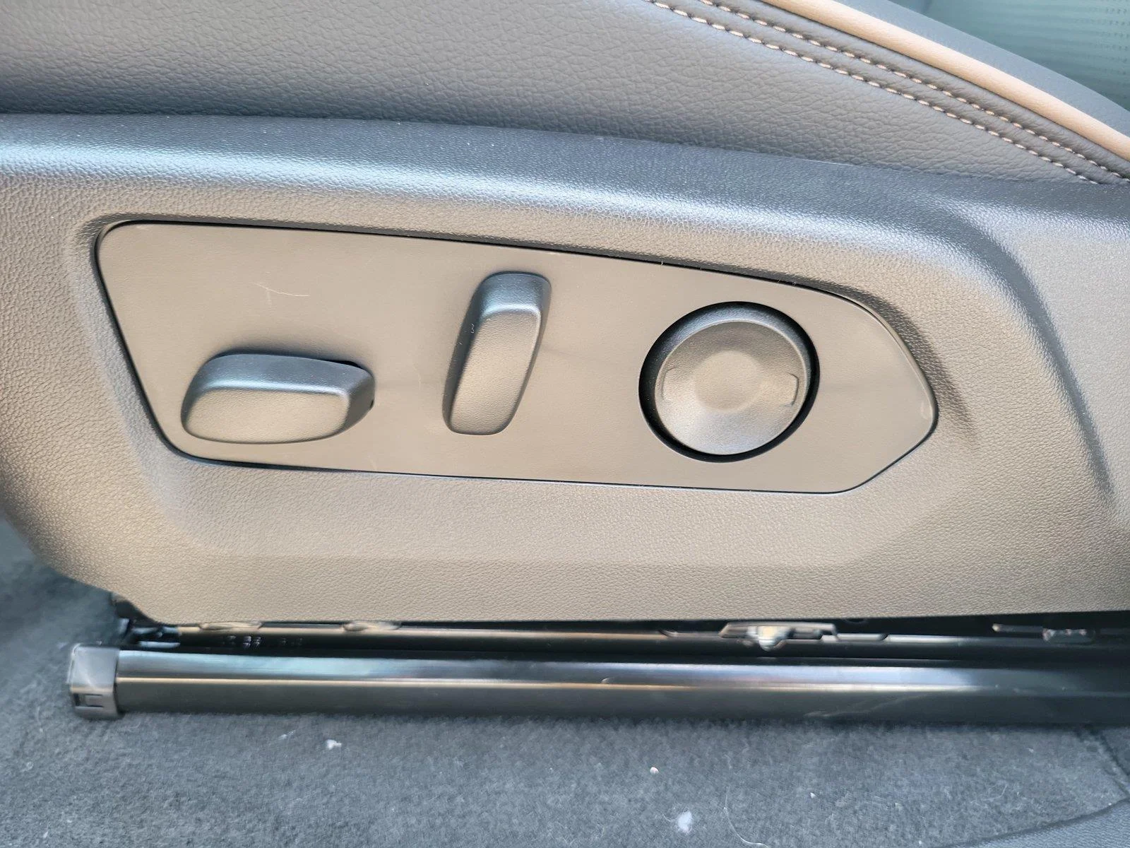 2026 GMC Canyon Denali - Photo 14