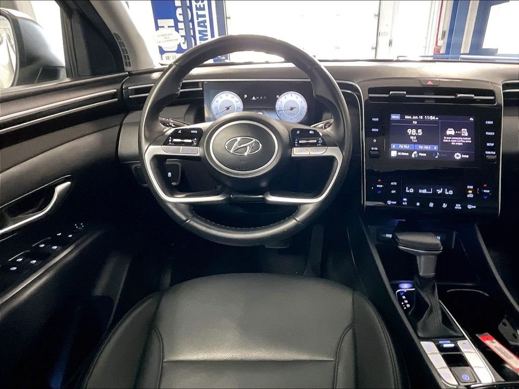 Used 2023 Silver Hyundai SEL image 17