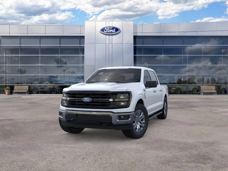 New 2026 Oxford White Ford XLT image 2
