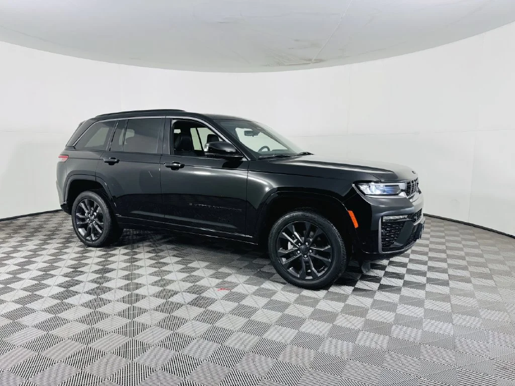 Used 2026 Black Jeep Limited Reserve image 2