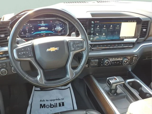 Used 2024 Black Chevrolet High Country image 21