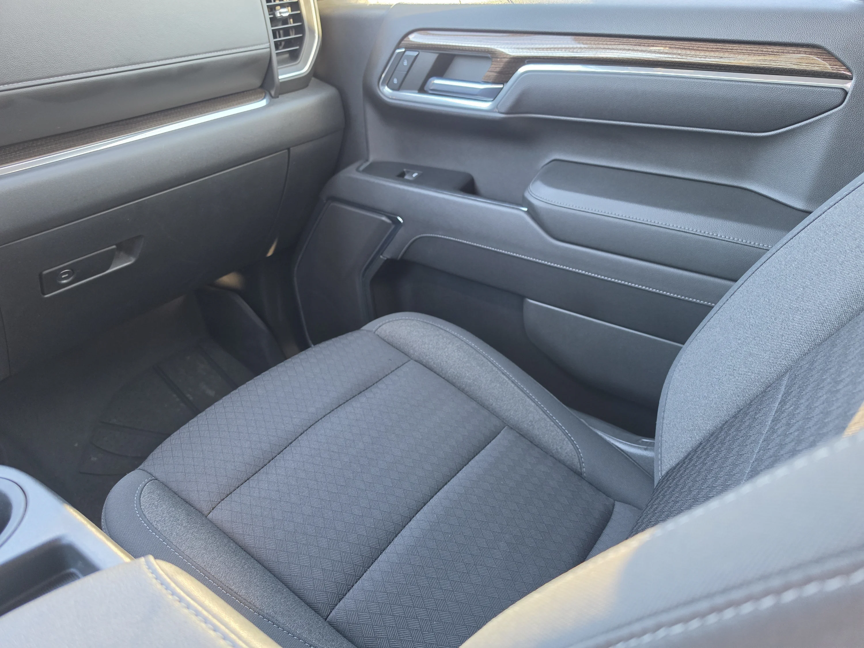 Used 2023 Black Chevrolet LT image 22