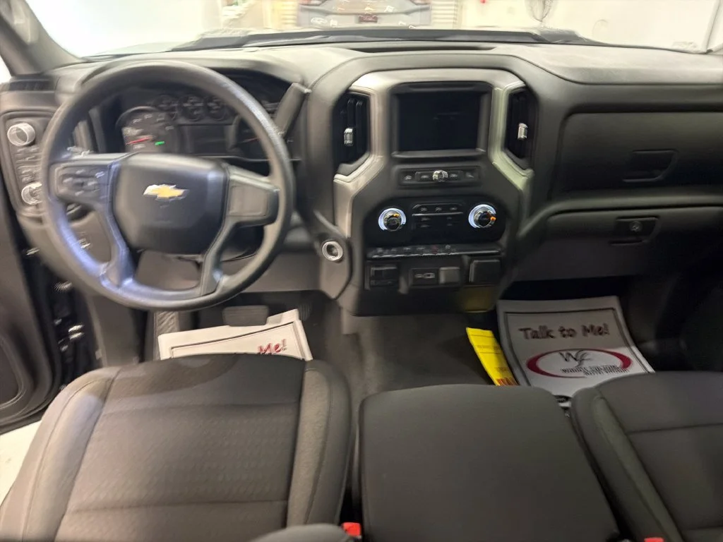 Used 2024 Gray Chevrolet Custom image 17