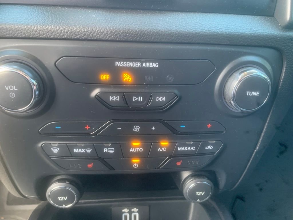 Used 2021 Silver Ford Lariat image 21