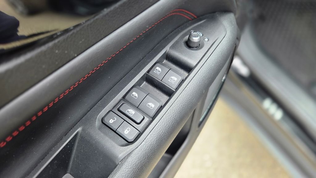Used 2022 Black Jeep Trailhawk image 19