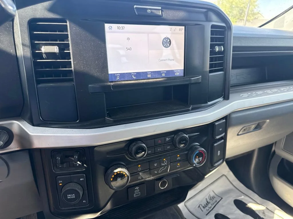 2025 Ford F-350 Super Duty Chassis Cab XL - Photo 26