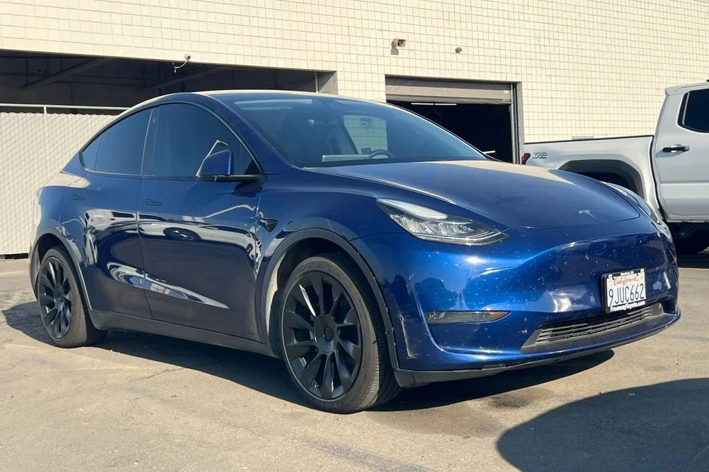 Used 2020 Tesla Model Y Long Range with VIN 5YJYGDEE6LF038235 for sale in Hanford, CA
