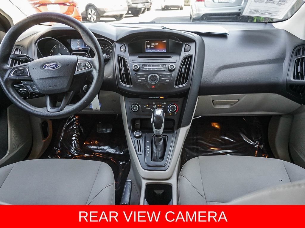 Used 2015  Ford SE image 14