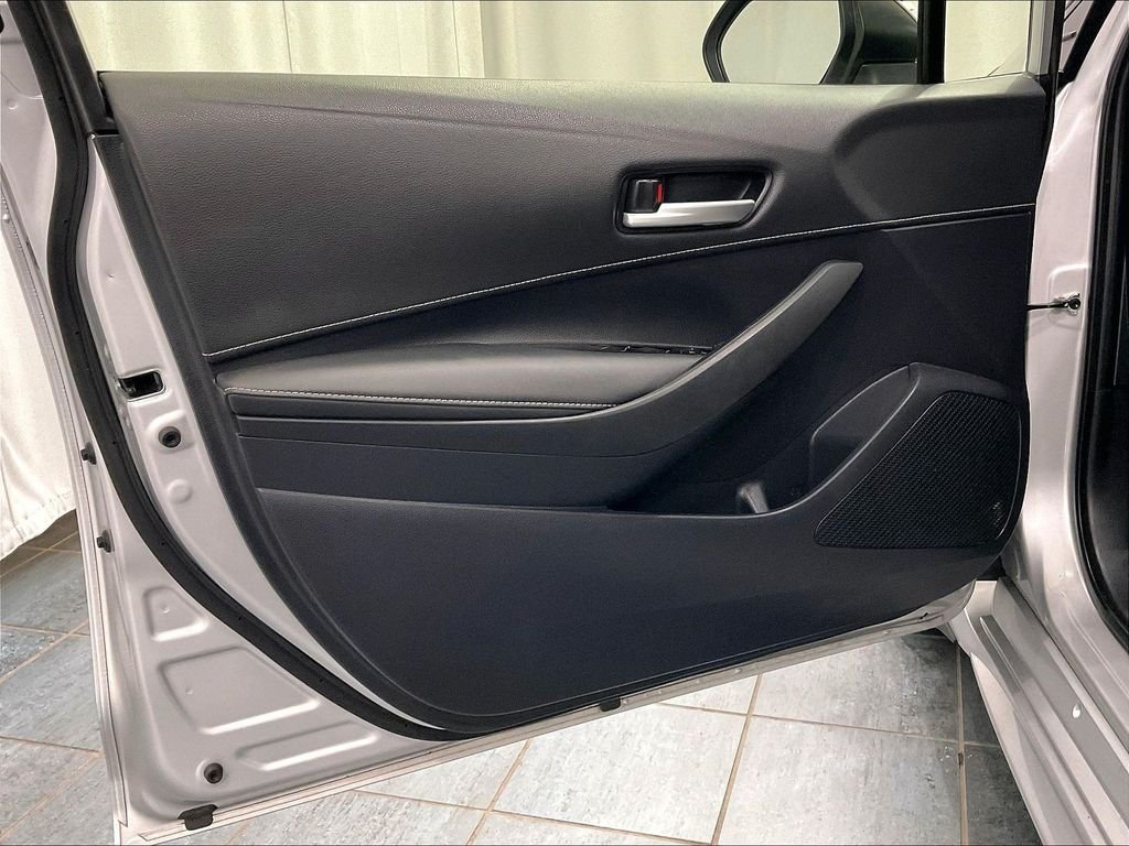 Used 2024 Classic Silver Metallic Toyota SE image 9