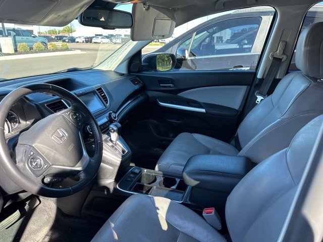 Used 2016  Honda Touring image 19
