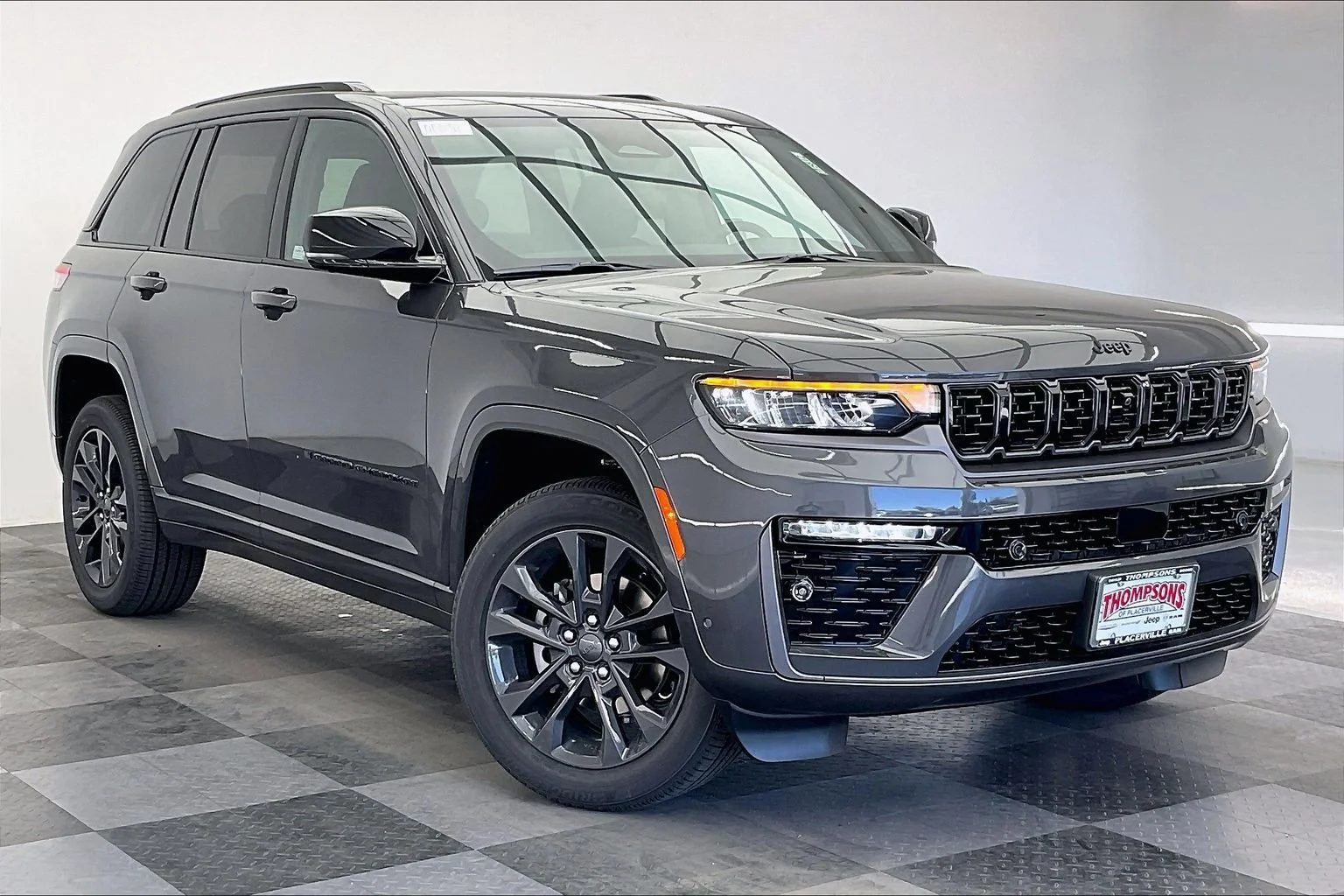 2026 Jeep Grand Cherokee Limited Reserve 4x4's photo