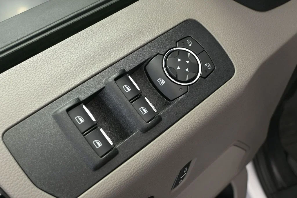 Used 2020 White Ford XLT image 15