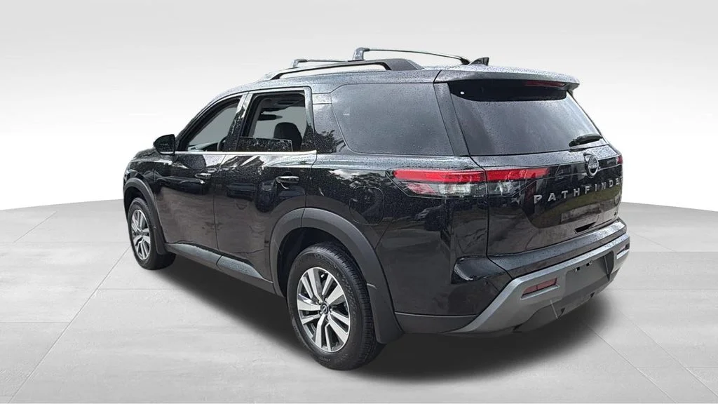 New 2026 Black Nissan SL image 5