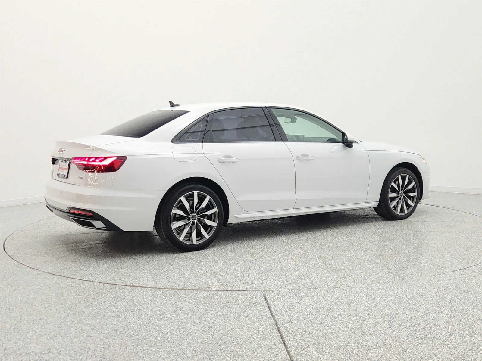 Used 2023 Glacier White Metallic Audi Premium Plus 40 TFSI quattro image 5