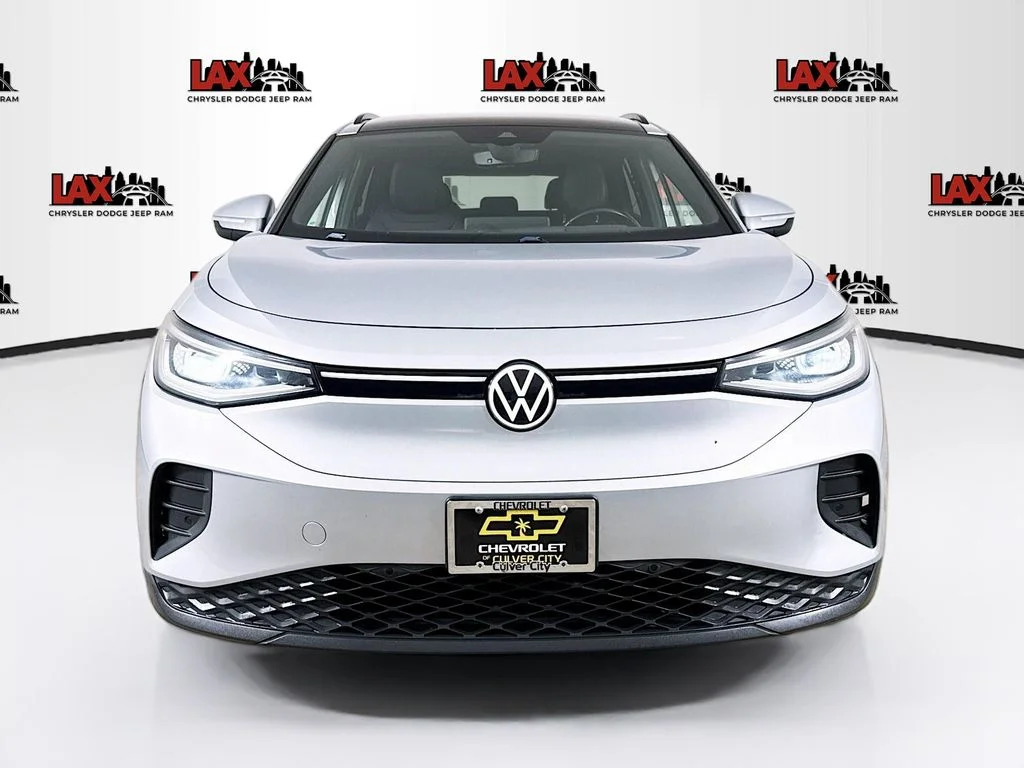 Used 2021 Silver Volkswagen Pro S image 2