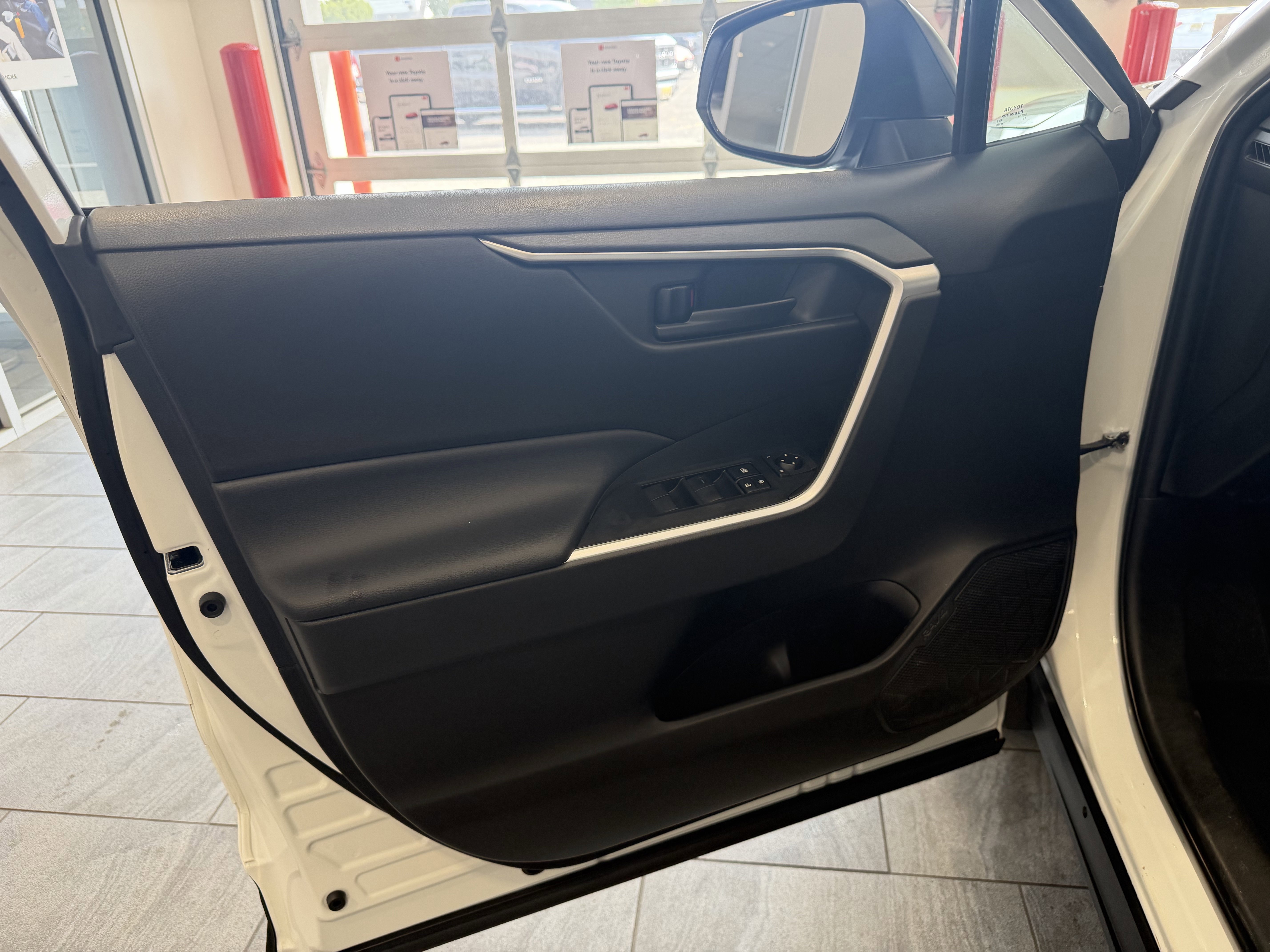 Used 2023 ICE CAP Toyota LE image 26