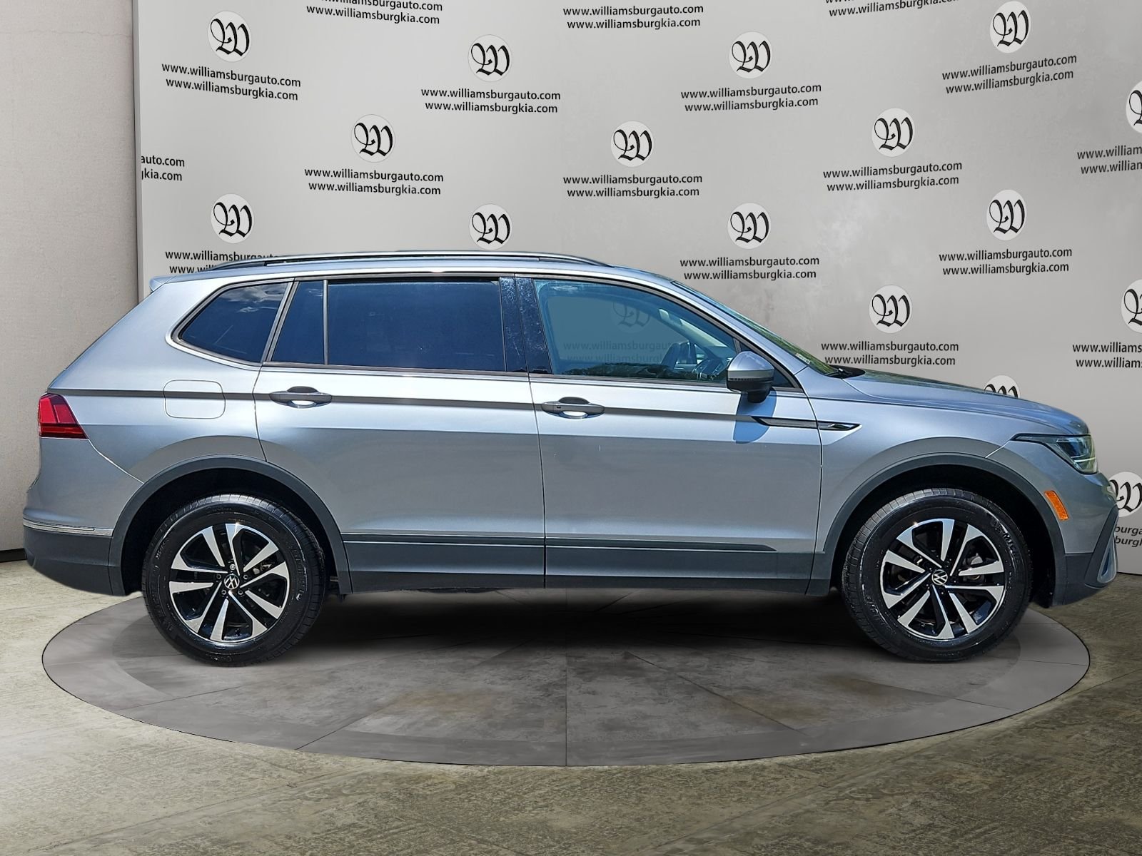 Used 2024 Gray Volkswagen 2.0T S image 6