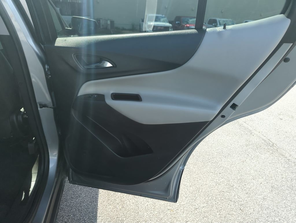 Used 2024 Gray Chevrolet LT image 30