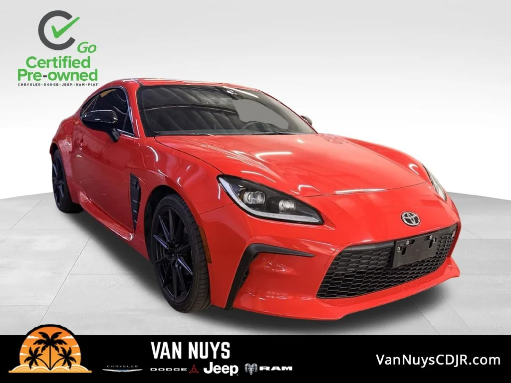Used 2024  Toyota Premium image 1