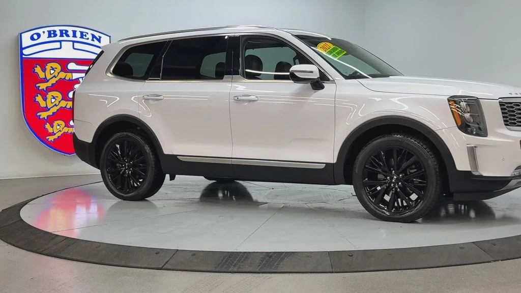 Used 2021 White Pearl Kia SX image 3