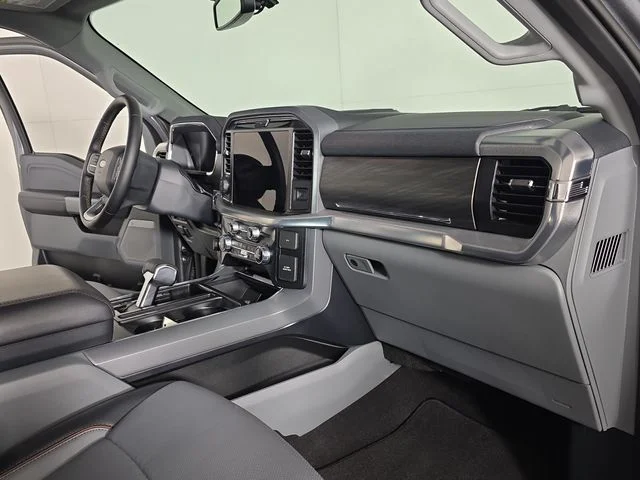Certified Used 2025  Ford Lariat image 29