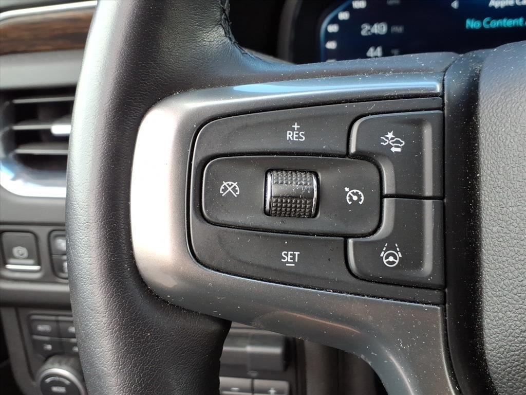 Used 2023 Iridescent Pearl Tricoat Chevrolet Premier image 22