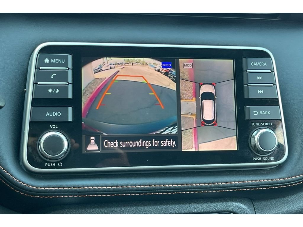 Used 2018 Cayenne Red/Super Black Nissan SR image 27