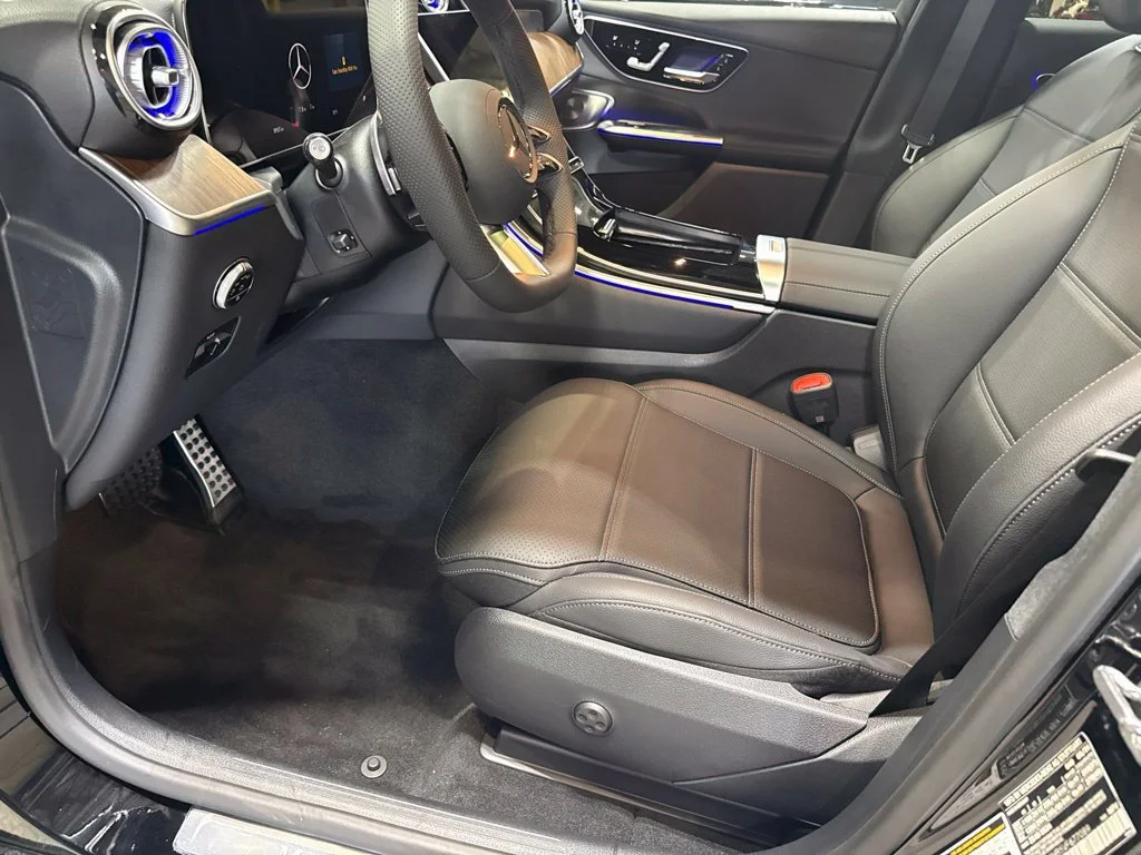 New 2027 Black Mercedes-Benz GLC 300 image 15