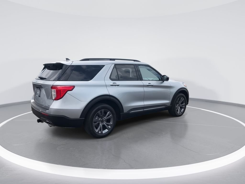 Used 2023 Silver Metallic Ford XLT image 8