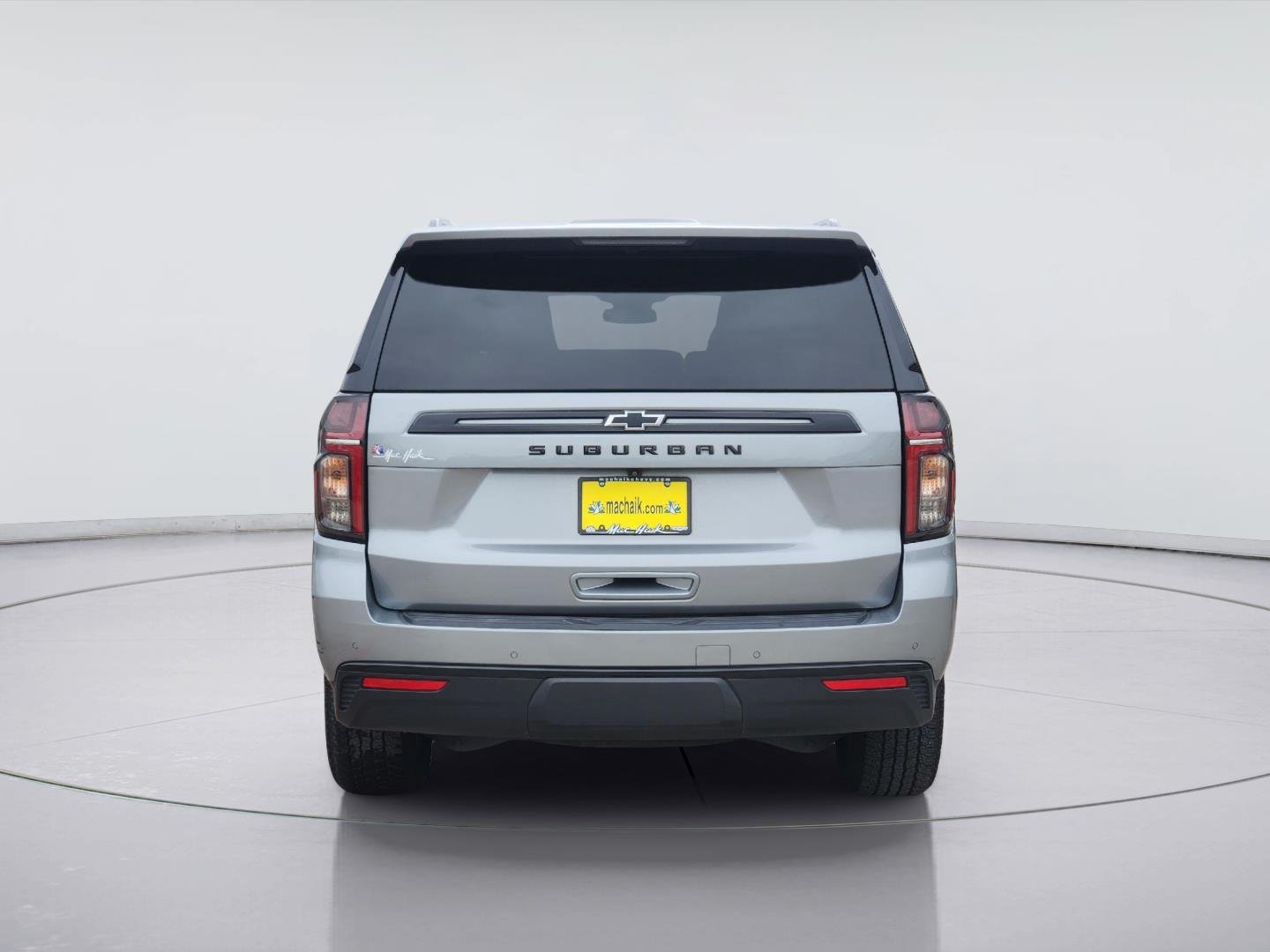 2024 Chevrolet Suburban photo 6 of 35