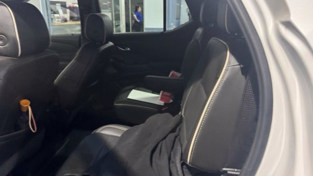Used 2023 Beige Chevrolet Premier image 3