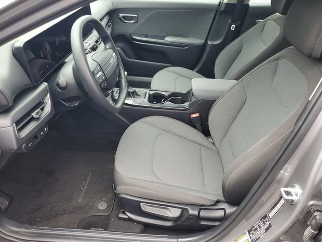 Used 2025 Gray Kia LXS image 5