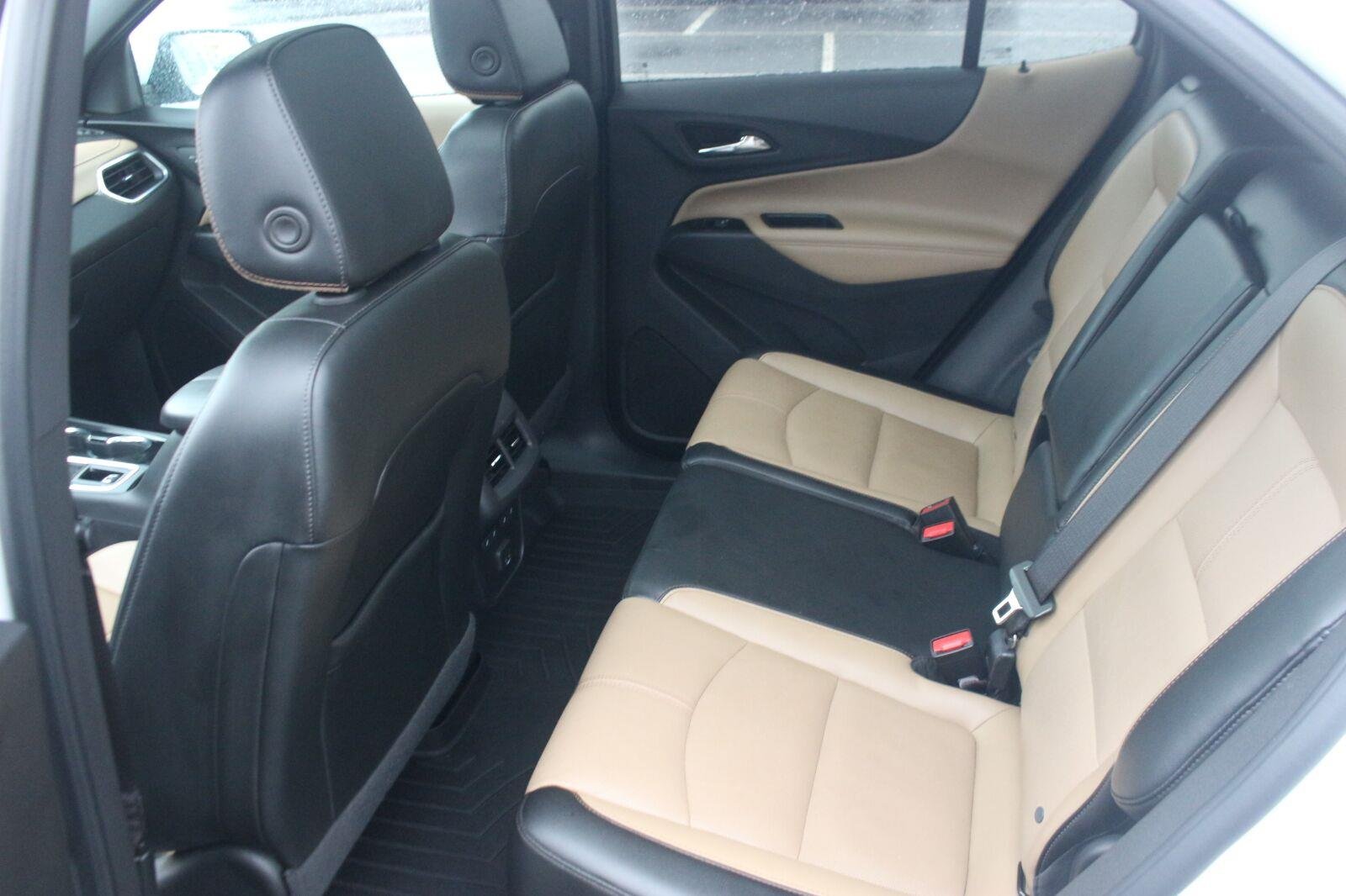 Used 2023 Iridescent Pearl Tricoat Chevrolet Premier image 38