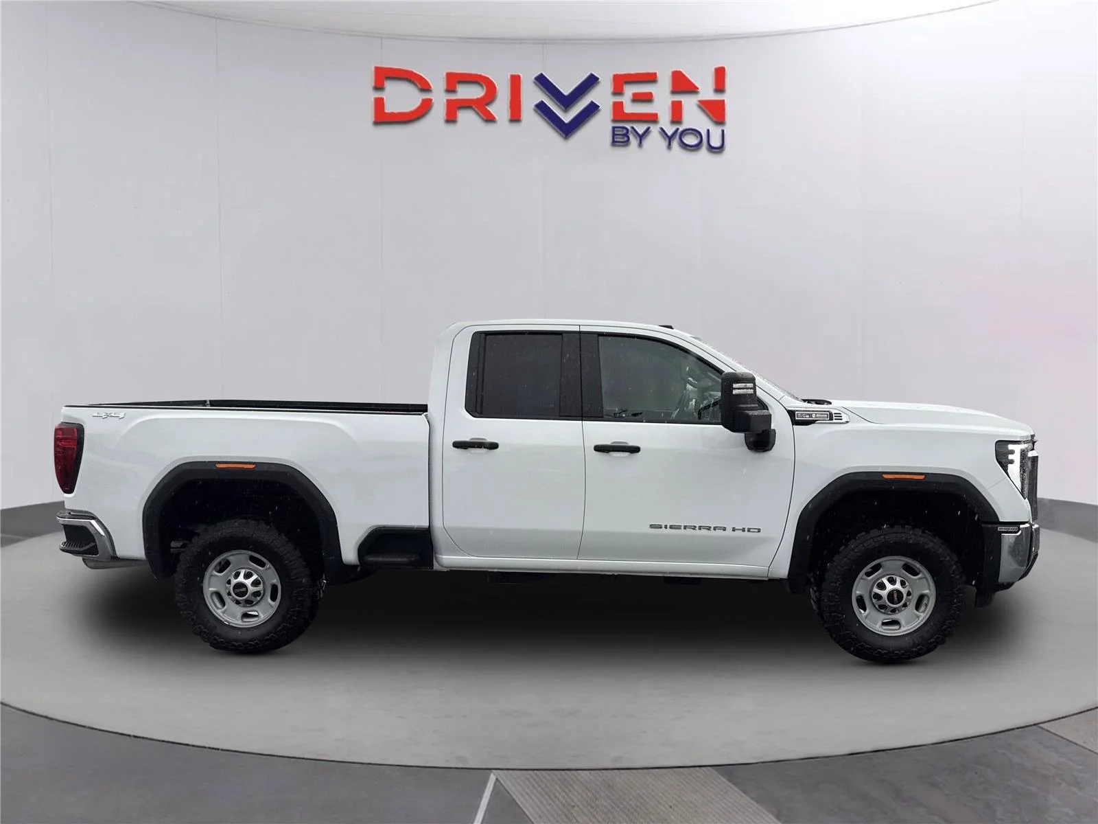 Used 2025 Summit White GMC Pro image 3