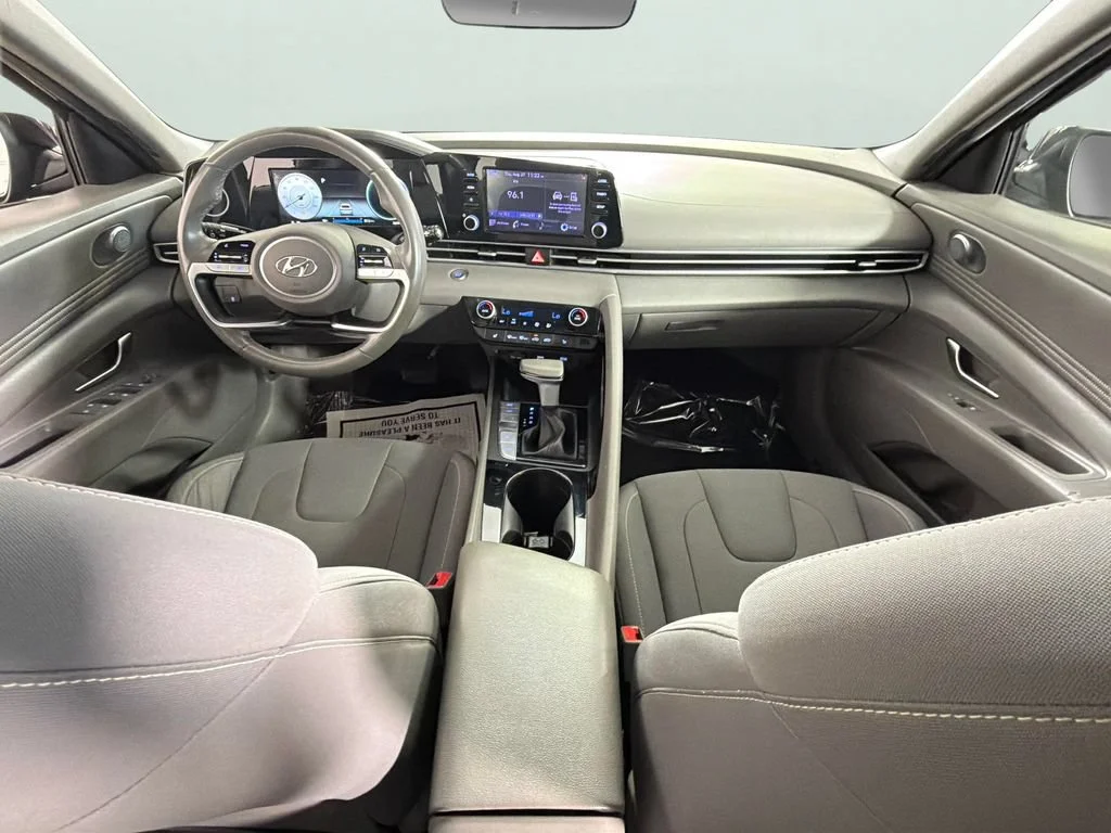 Used 2022 Black Hyundai SEL image 29