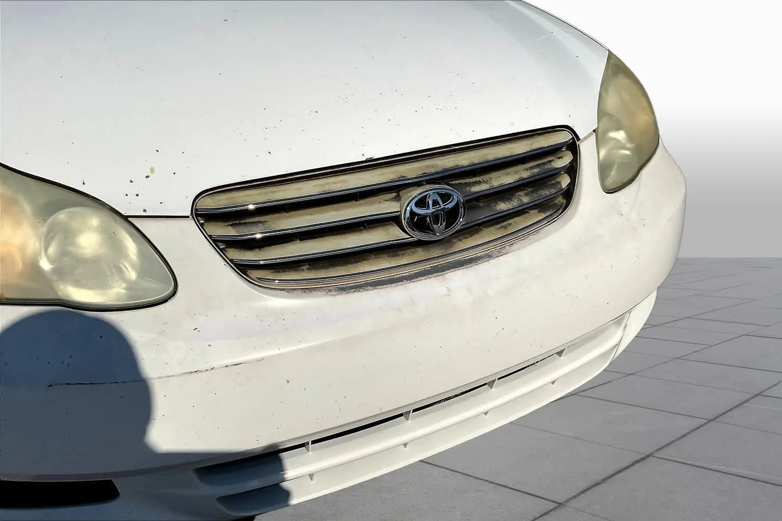 Used 2003 Super White Toyota CE image 27