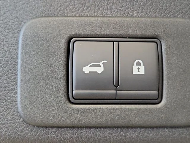 New 2026 Champagne Silver Metallic Nissan Platinum image 11