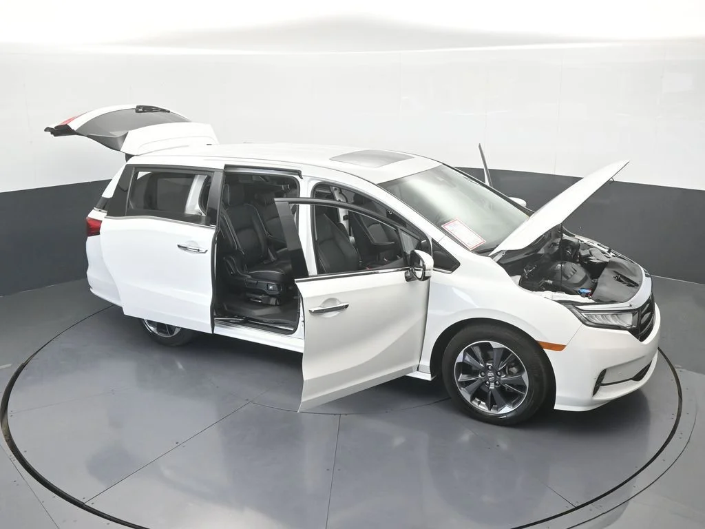 Used 2022 White Honda Elite image 74