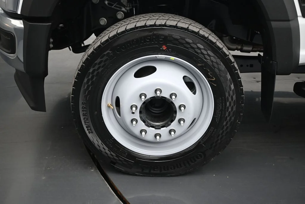New 2026 White Ford XL image 15