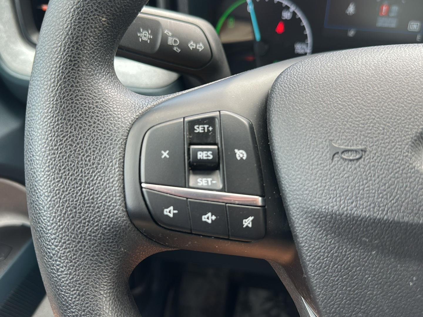 Used 2024 Atlas Blue Metallic Ford XLT image 16